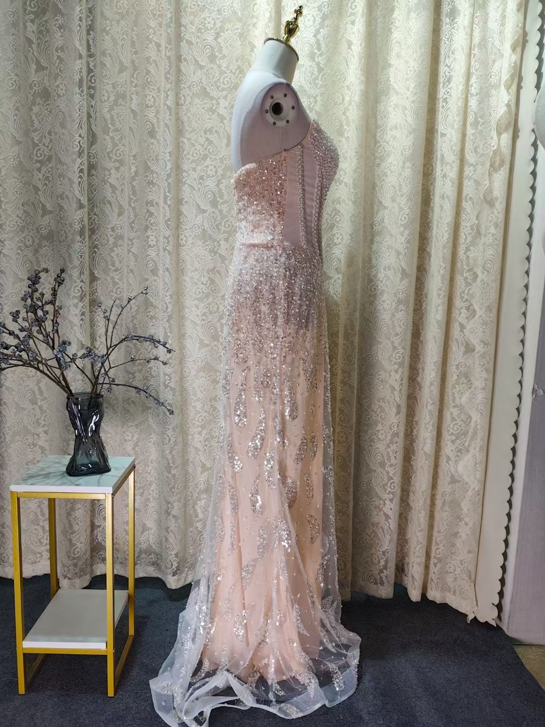 Sensual Strapless Evening Gown with Heavy-embellished Sequin Details