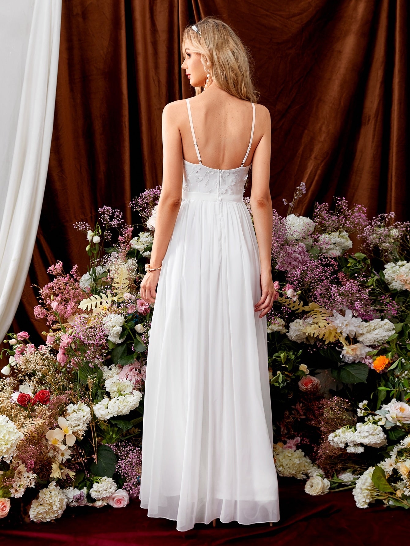 Leaf Embroidery Mesh Patchwork Slit Chiffon Wedding Dress, Elegant White Bridal Gown (Excluding Veil)