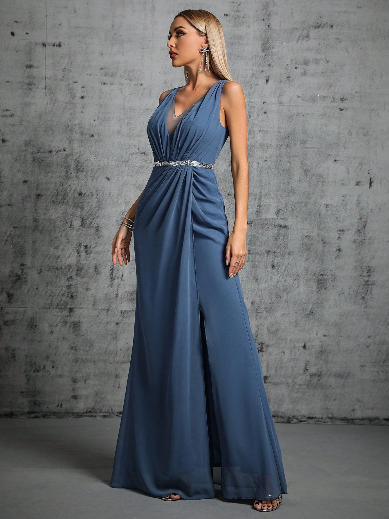 Deep V-Neck Backless Glittery Silver Sash Pleated Chiffon Party Split Dress Elegant Bridesmaid Dress Wedding Spring