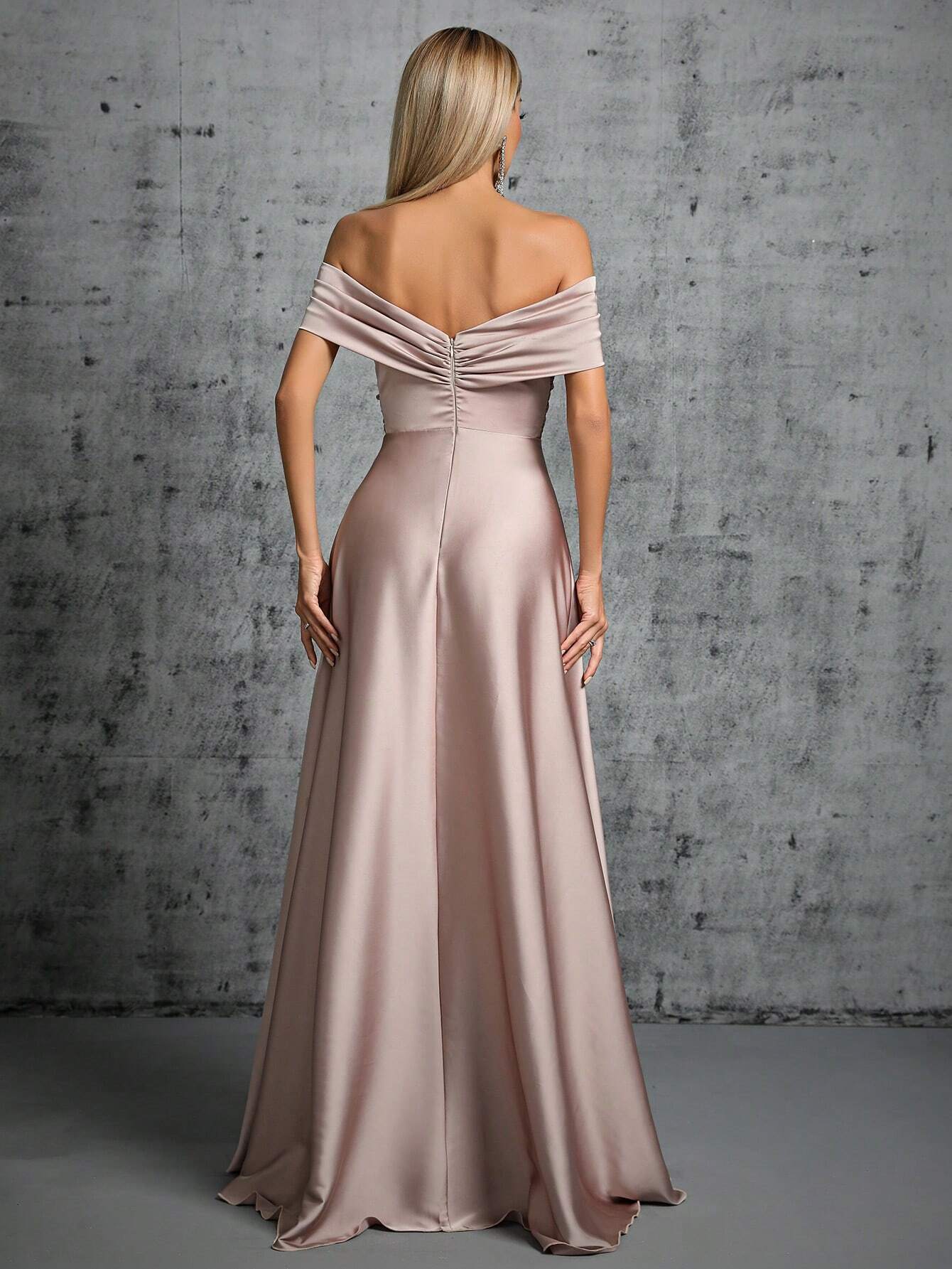 One-Shoulder Irregularly Folded Pleated Satin Long Dress With Wide Skirt Wedding