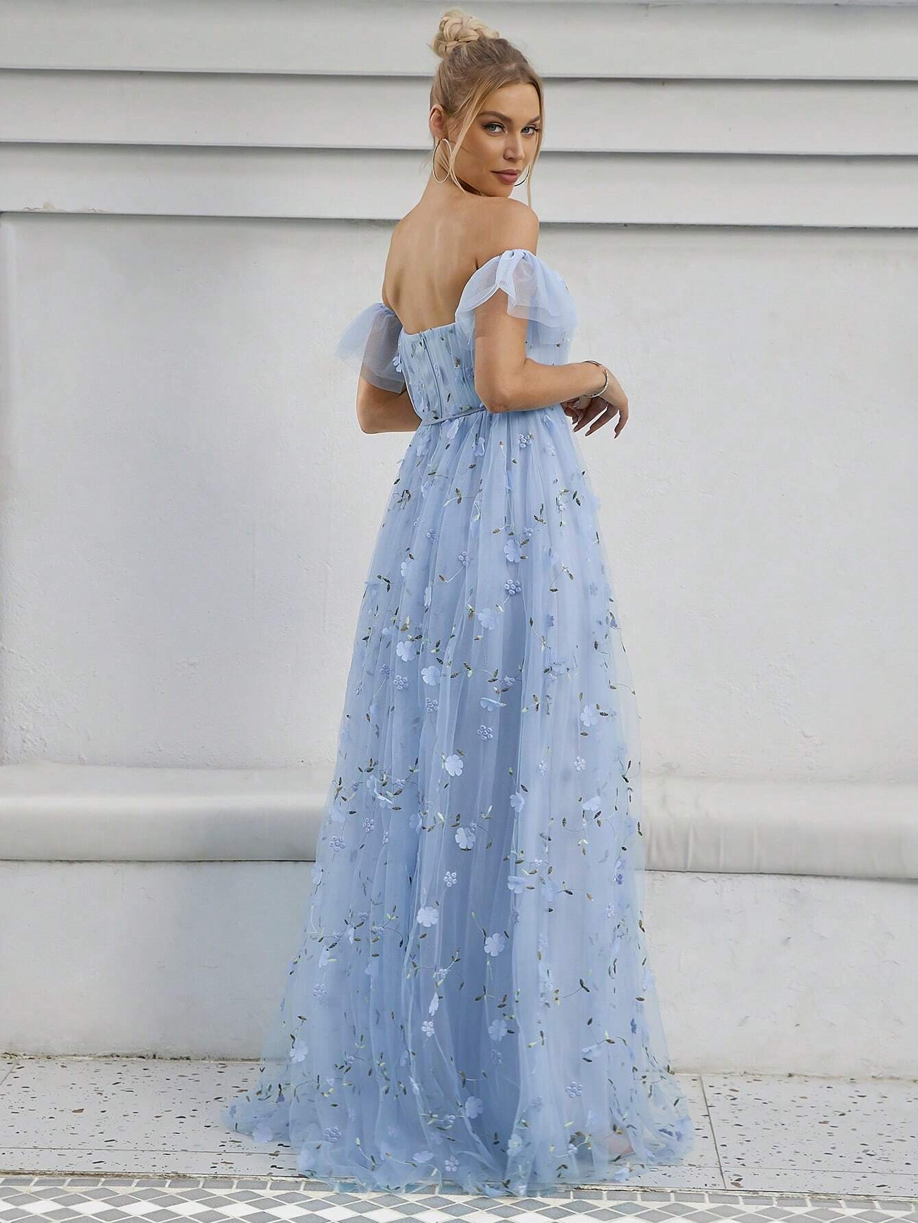Off Shoulder Floral Appliques Mesh Overlay Dress White Elegant Wedding Bridal Dress,Bride Vacation