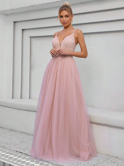 Floral Appliques Mesh Overlay Cami Wedding Dress Elegant Bridal Dress,Bride Spring