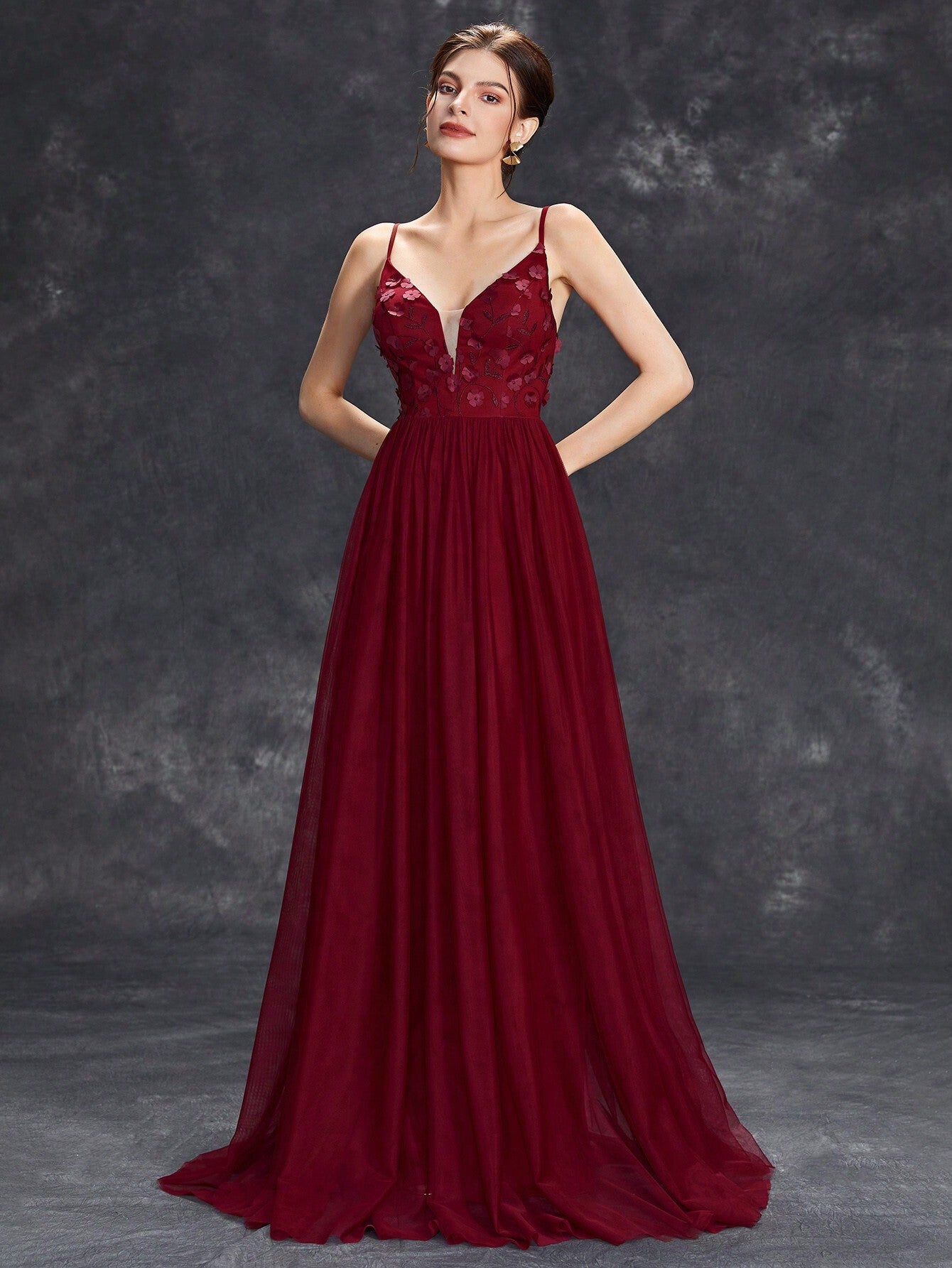 Floral Appliques Mesh Overlay Cami Wedding Dress Elegant Bridal Dress,Bride Spring