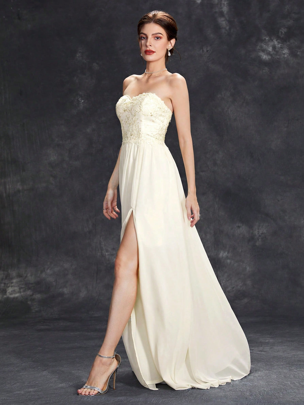 Embroidery Detail Lace-up Back Split Thigh Chiffon Formal Dress