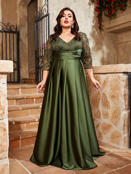 Plus Size Elegant V-Neck Floral Embroidered Patchwork Satin Handmade Pleated Bridesmaid Dress