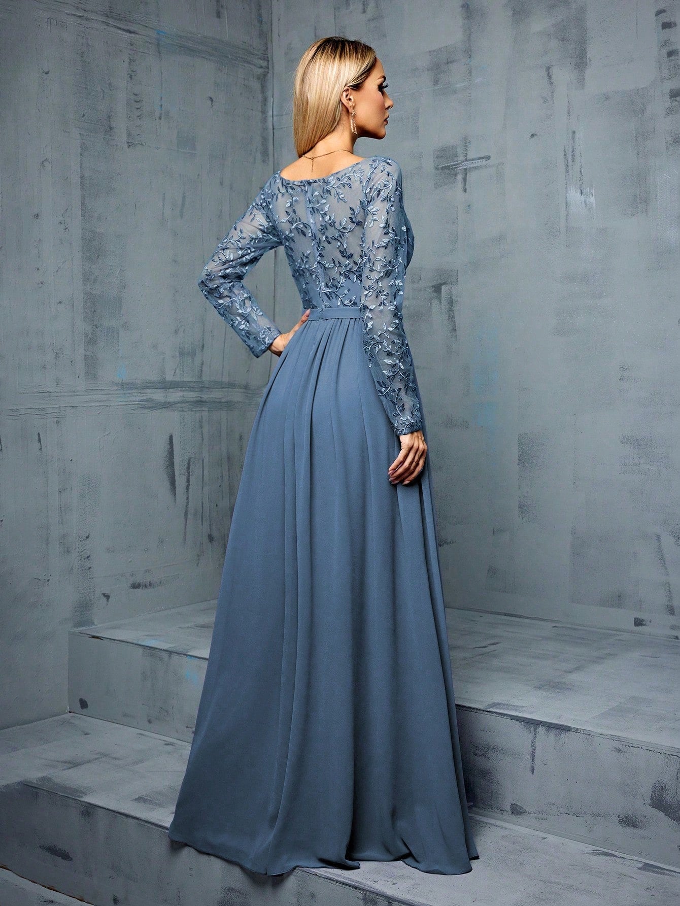 Solid-Color V-Neck Netted Blended Elegant Long-Sleeved Women's Formal Evening Dress Wedding