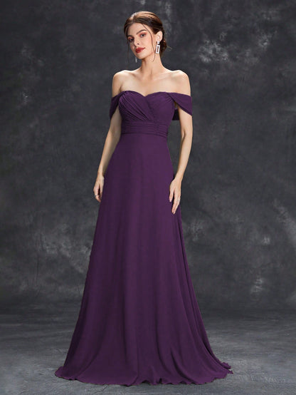 Sweetheart Style With Pleated Chest And Waist Parting, Wearing A Long Chiffon Dress