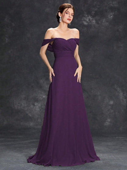 Sweetheart Style With Pleated Chest And Waist Parting, Wearing A Long Chiffon Dress