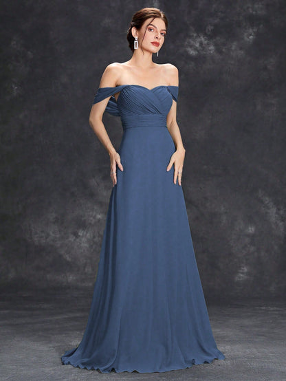 Sweetheart Style With Pleated Chest And Waist Parting, Wearing A Long Chiffon Dress