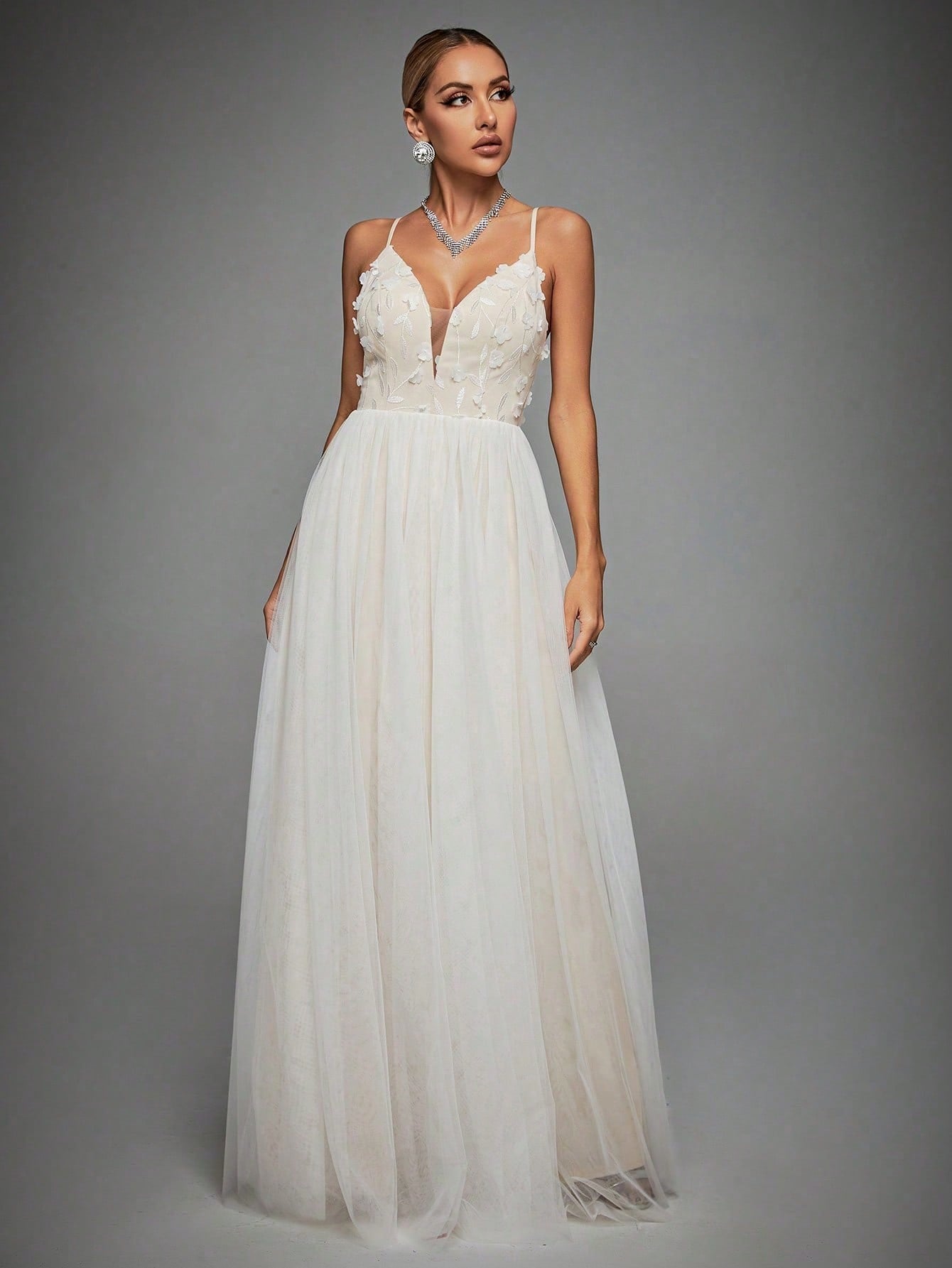 Floral Appliques Mesh Overlay Cami Wedding Dress Elegant Bridal Dress,Bride Spring