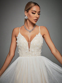 Floral Appliques Mesh Overlay Cami Wedding Dress Elegant Bridal Dress,Bride Spring