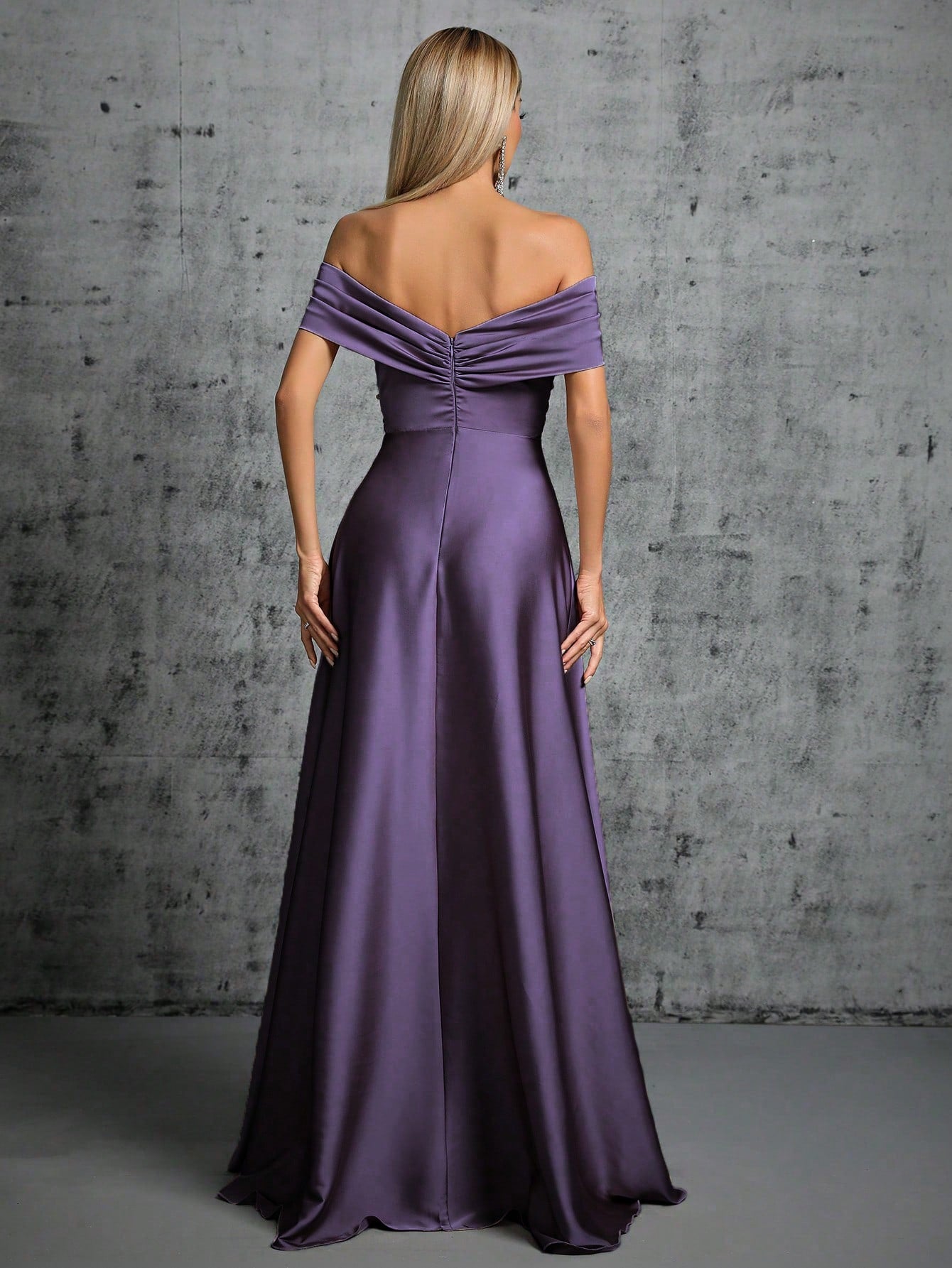 One-Shoulder Irregularly Folded Pleated Satin Long Dress With Wide Skirt Wedding