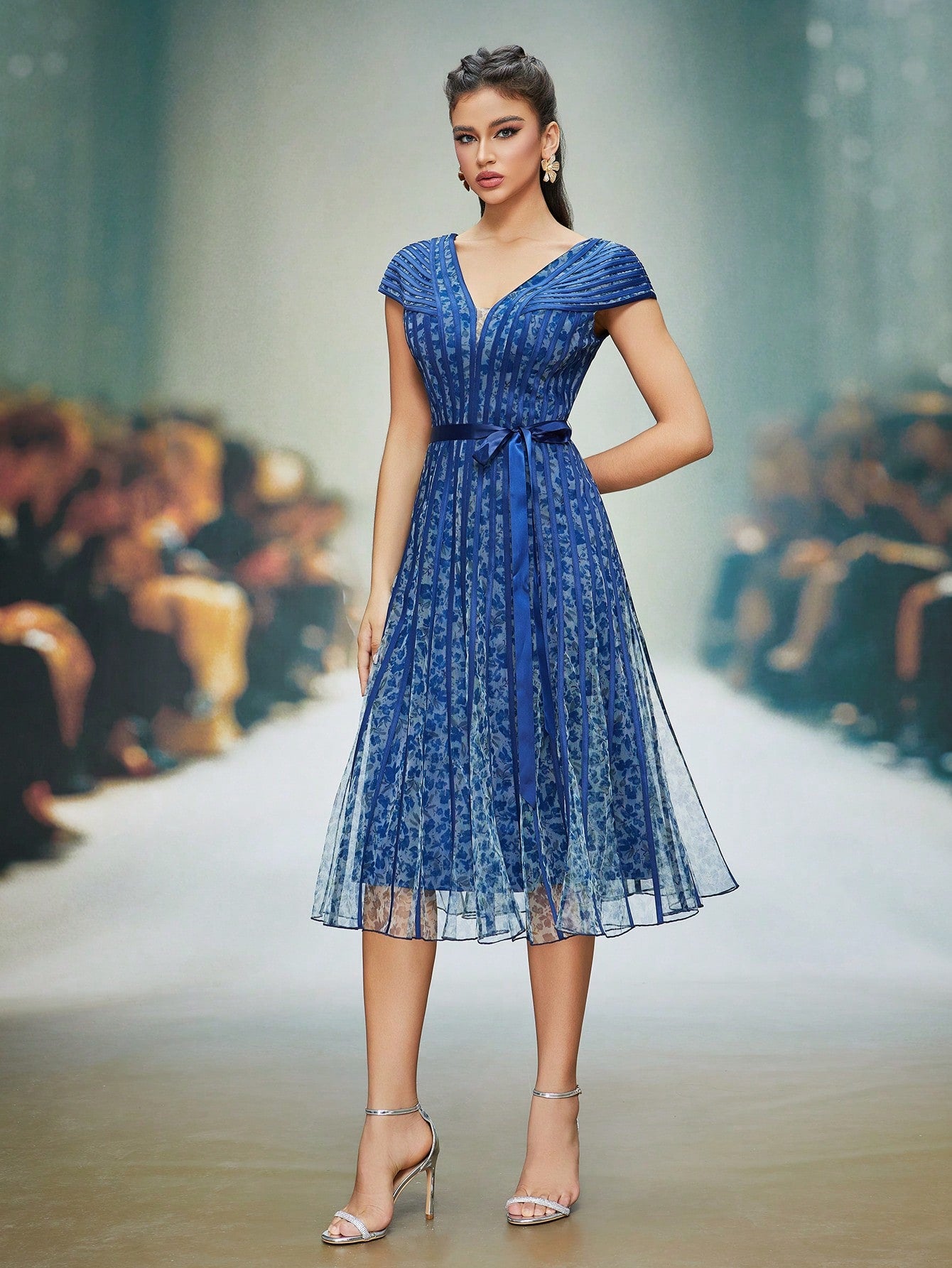 Women's V-Neck Printed Flare Sleeve Pleated Maxi Dress, Suitable For Formal Occasions Party