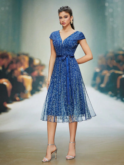 Women's V-Neck Printed Flare Sleeve Pleated Maxi Dress, Suitable For Formal Occasions Party