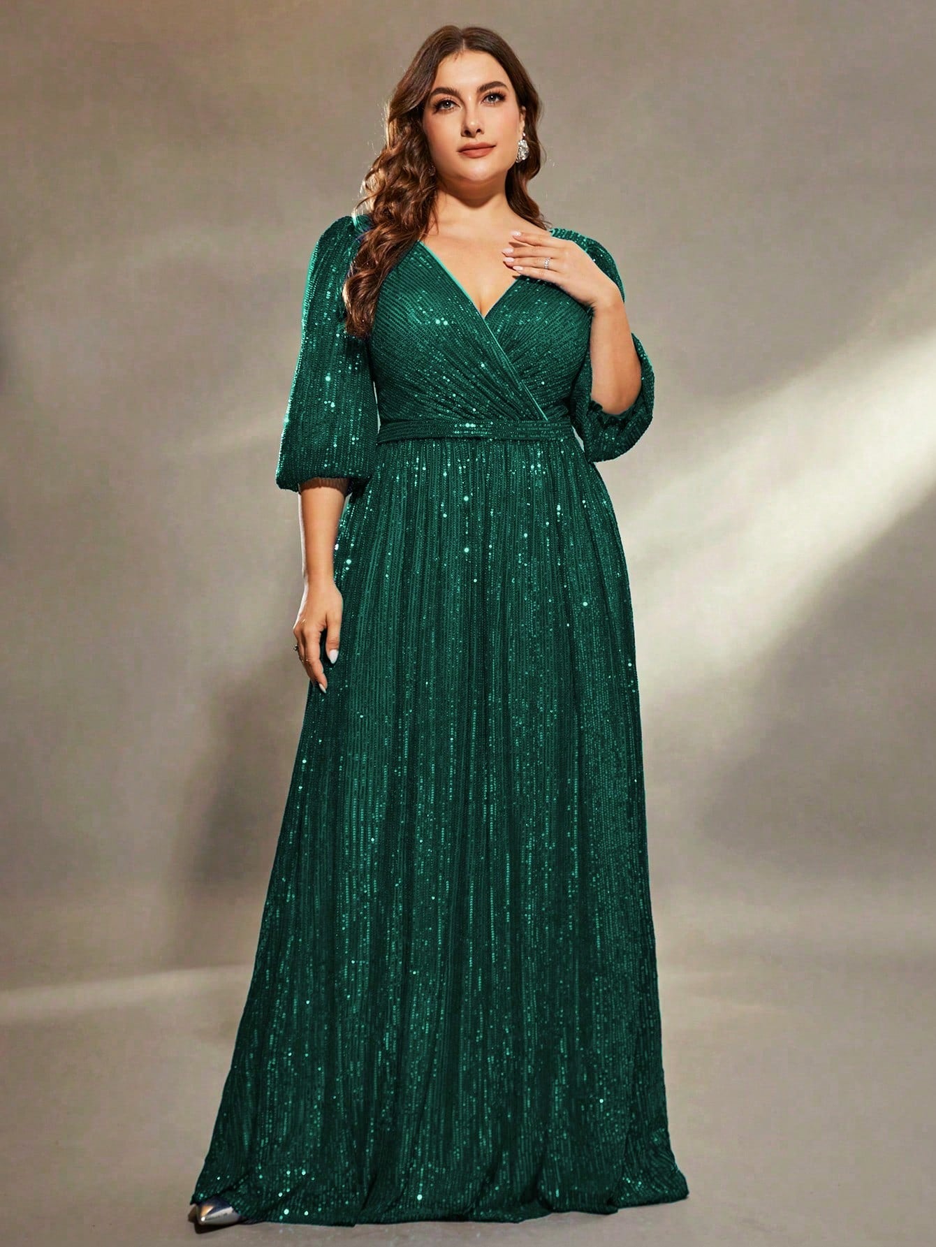 Plus Size Women Solid Color V-Neck Long Sleeve A-Line Pleated Dress With Sequins Formal Evening Gown