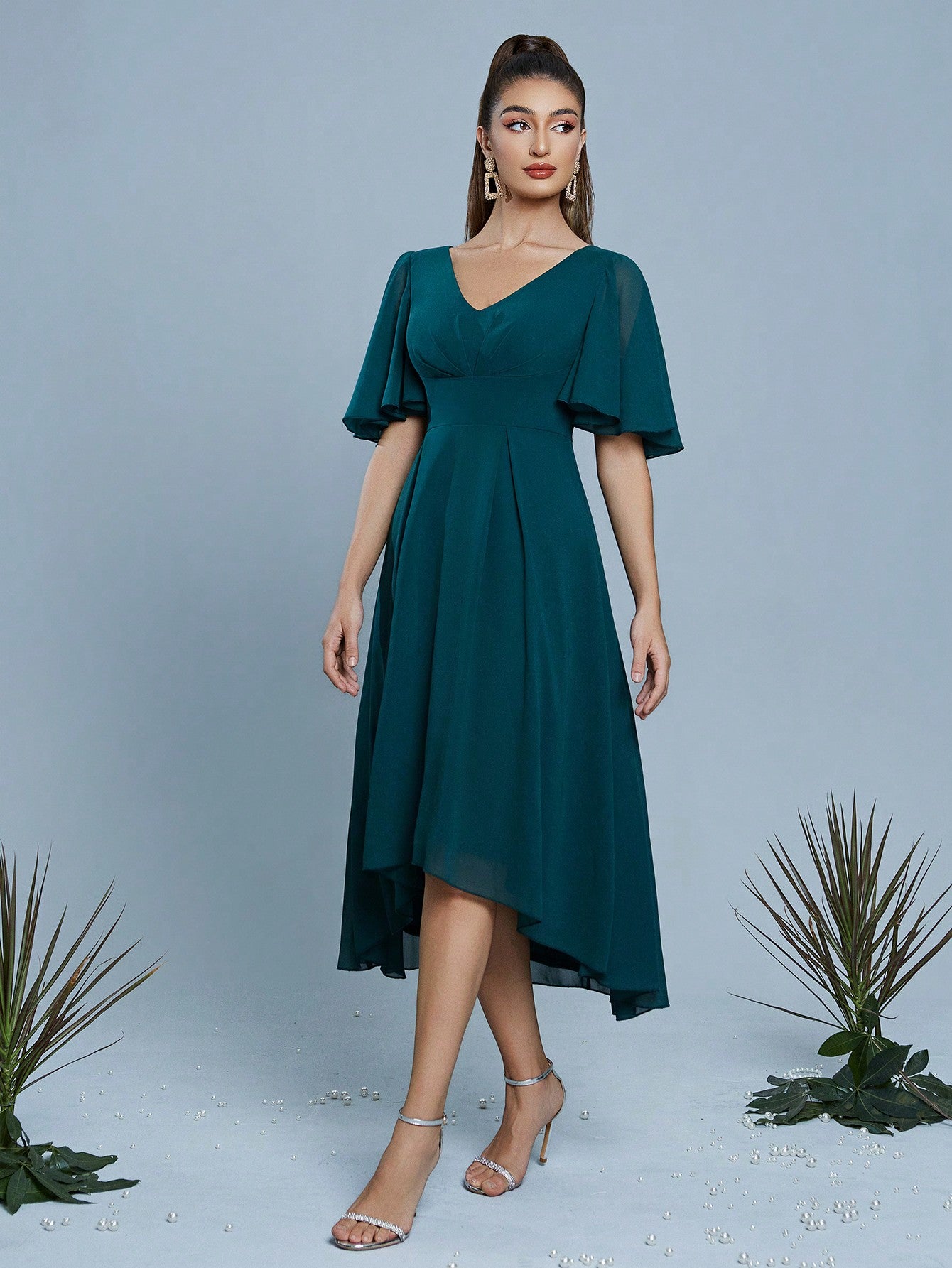 New V-Neck Elegant Bridesmaid Dress With Pleated Ruffle Sleeves And Chiffon Puff Skirt