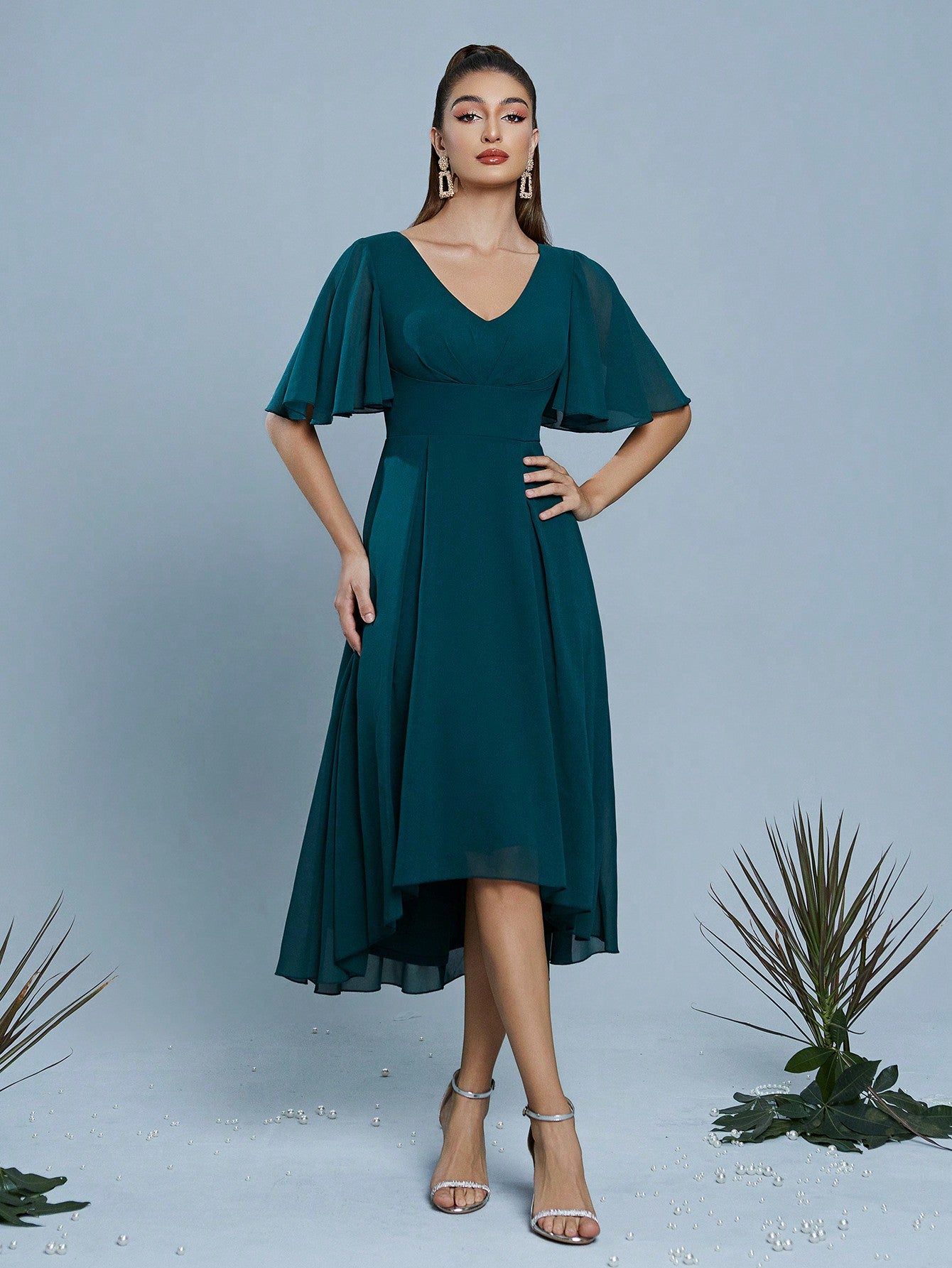 New V-Neck Elegant Bridesmaid Dress With Pleated Ruffle Sleeves And Chiffon Puff Skirt