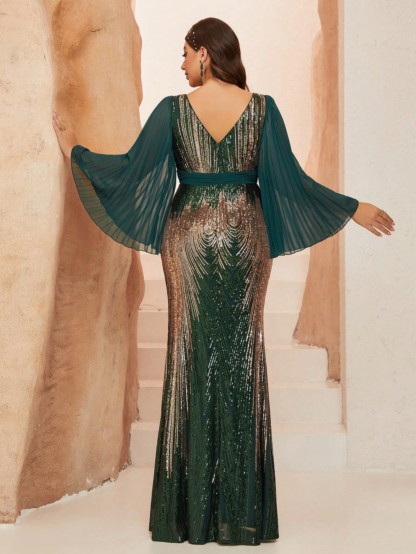 Plus Size V-Neck Sunflower Print Sequin Detail Fitted Mermaid Chiffon Long Sleeve Dress, Party Dress, Wedding Guest Dress, Prom Dress Spring Vacation