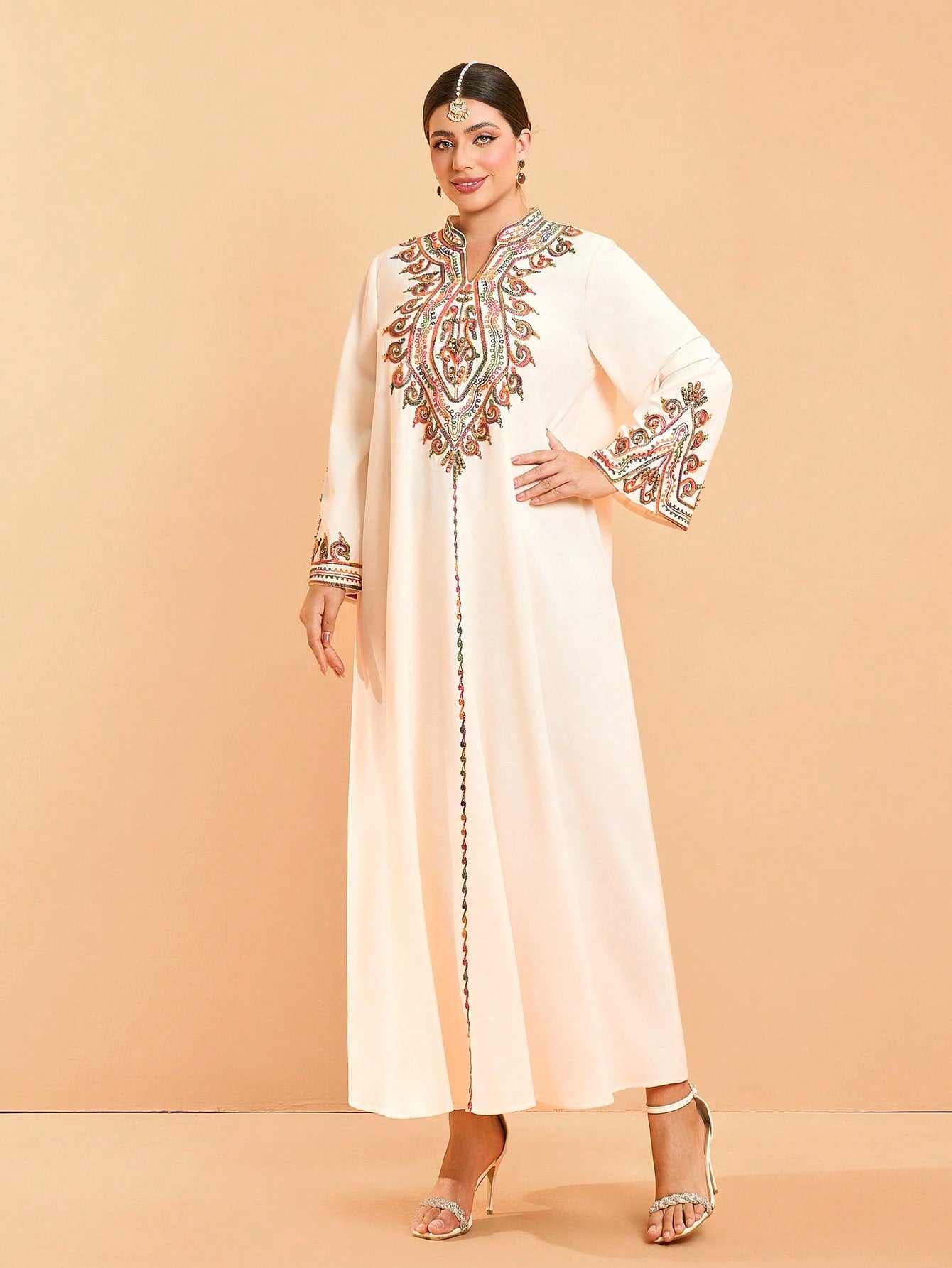 Plus Size New Arrival V-Neck Mature Large Women's Arabic Burqa Embroidery Long Sleeve Modest Abaya