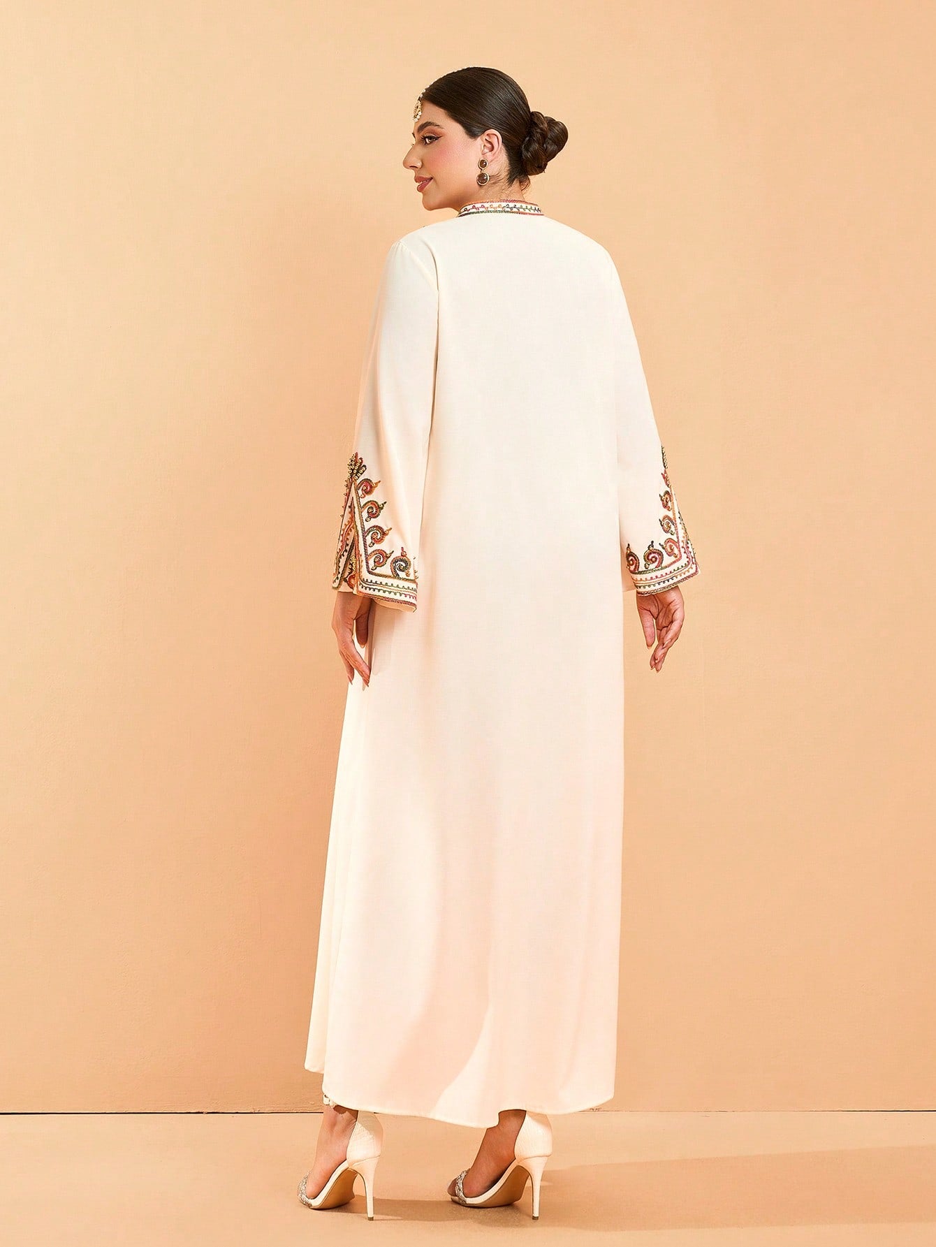Plus Size New Arrival V-Neck Mature Large Women's Arabic Burqa Embroidery Long Sleeve Modest Abaya