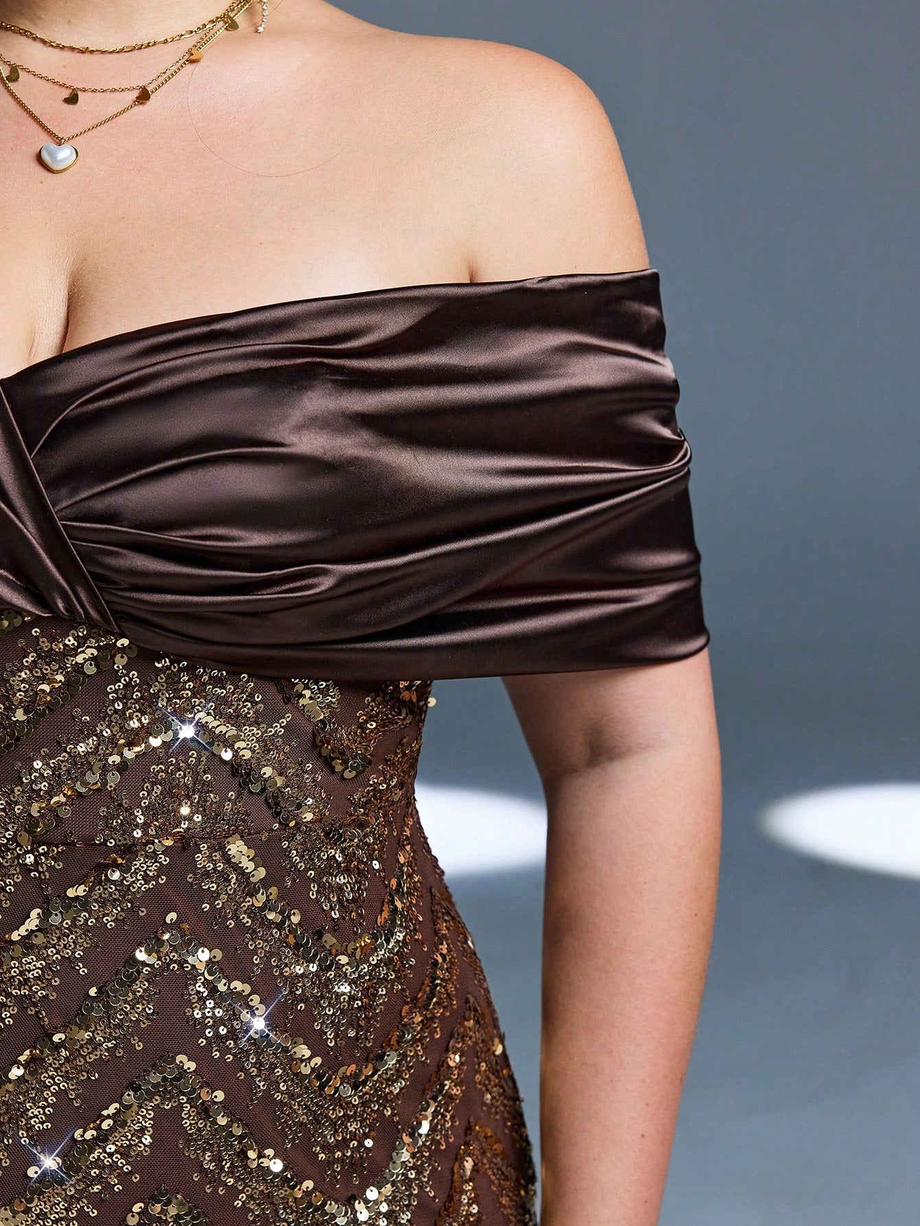 New Sequined Strapless Elegant Plus Size Evening Gown, Ruffle Hem, Bodycon, Fishtail Skirt, Suitable For Formal Parties And Galas
