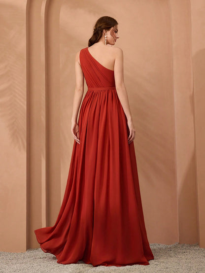 New Off-Shoulder Deep Blue Bridesmaid Dress Pleated Chiffon Maxi Dress