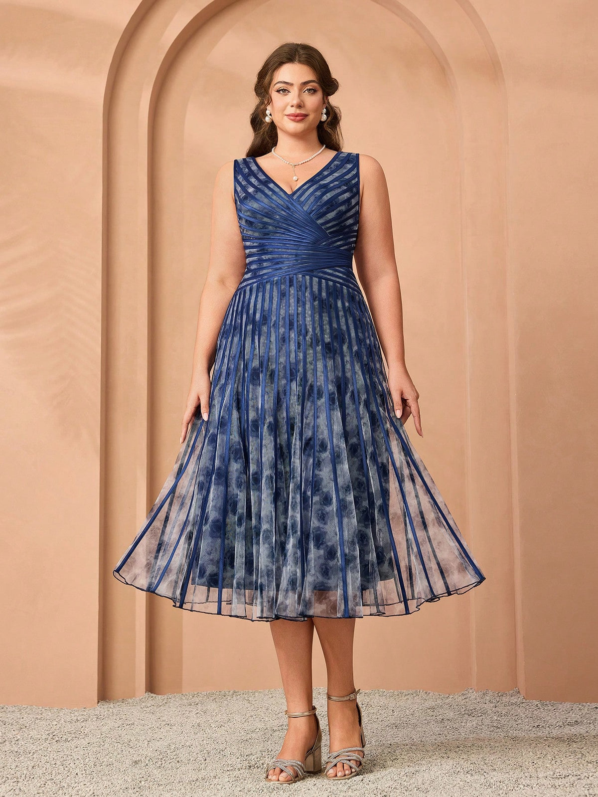 V-Neck Printed Ruffle Hem High-End Evening Gown