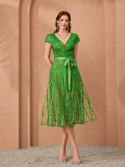 Women's V-Neck Printed Flare Sleeve Pleated Maxi Dress, Suitable For Formal Occasions Party