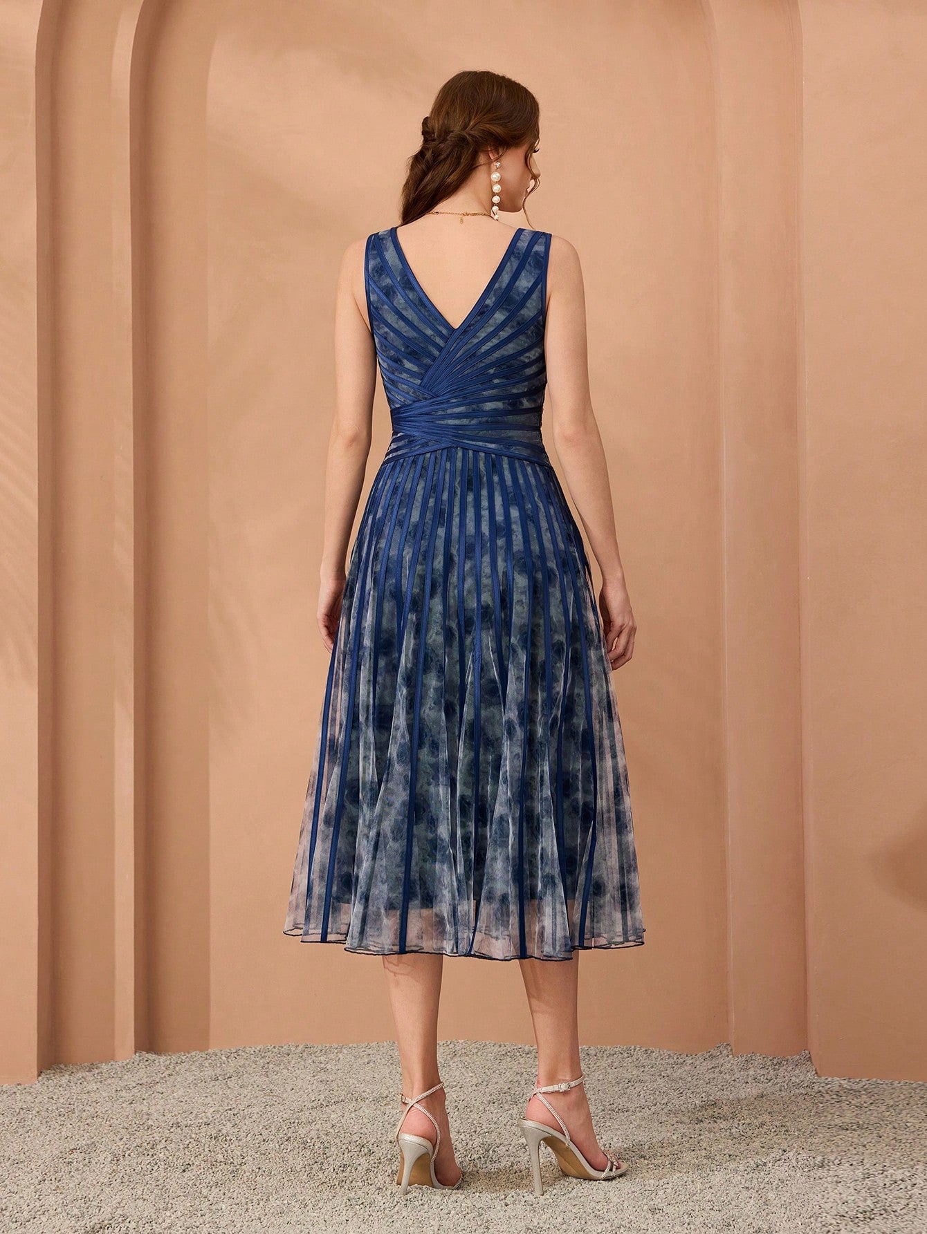 V-Neck Printed Mesh Ruffle Hem Luxurious Evening Gown Wedding Spring Party
