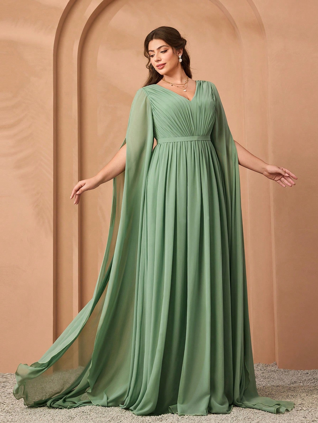Plus Size V-Neck Elegant Pleated Green Dress, Flowy Wide Hem & Sleeves Party Wedding