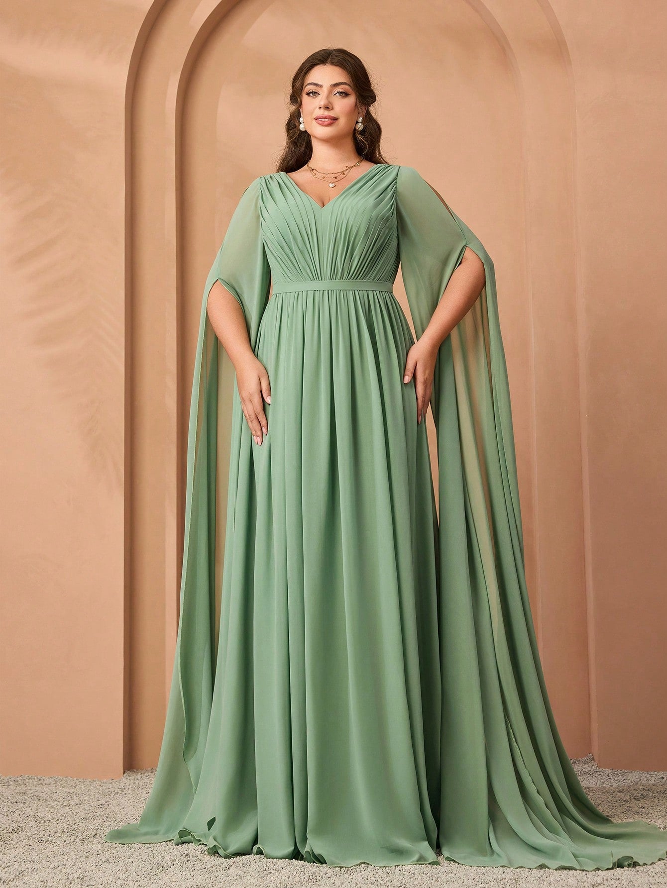 Plus Size V-Neck Elegant Pleated Green Dress, Flowy Wide Hem & Sleeves Party Wedding