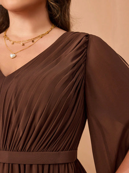 Plus Size V-Neck Elegant Pleated Green Dress, Flowy Wide Hem & Sleeves Party Wedding