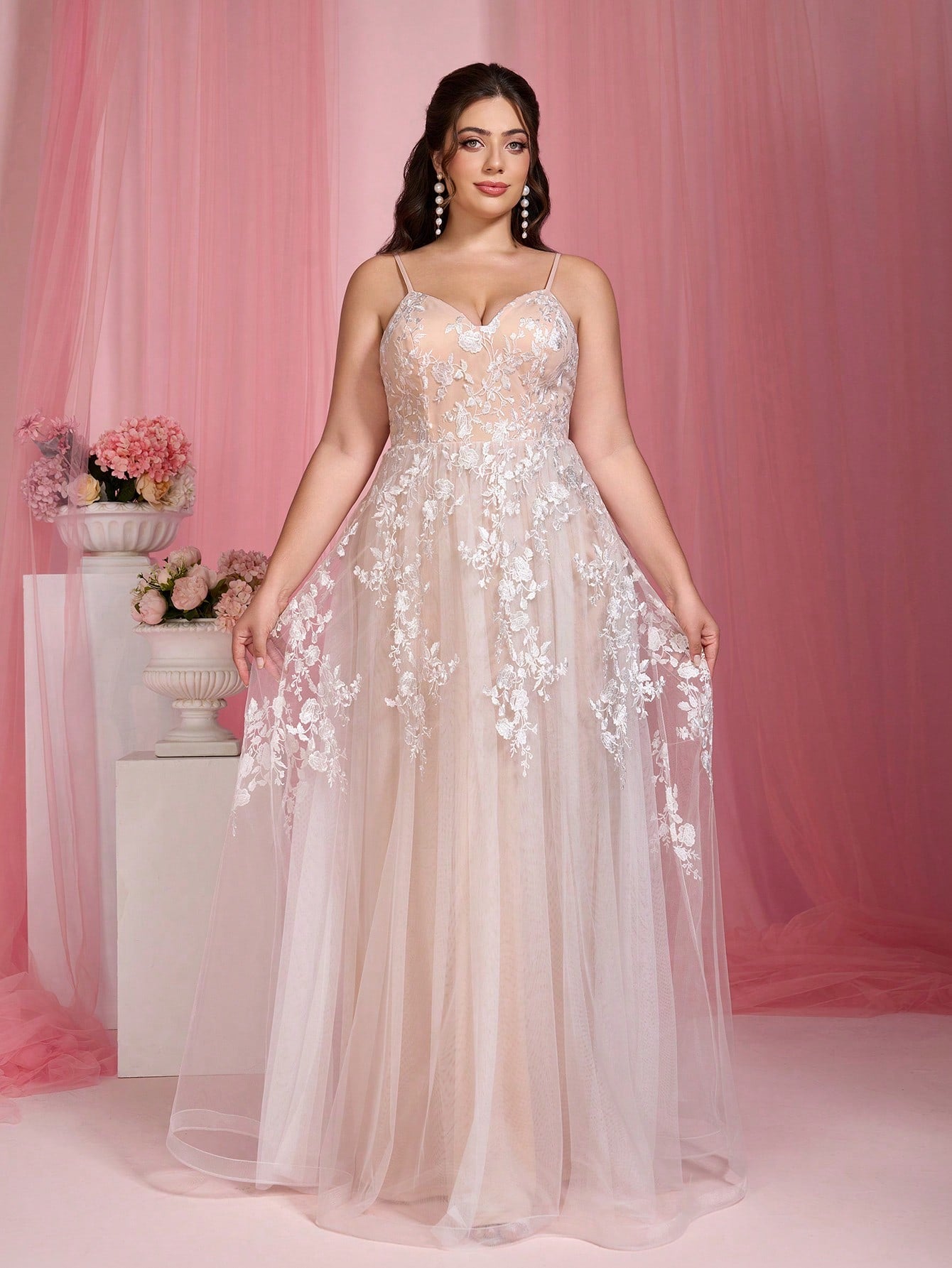 Plus Size Strapless Romantic Embroidered Lace Patchwork Mesh Waist Maxi Dress Wedding Party White