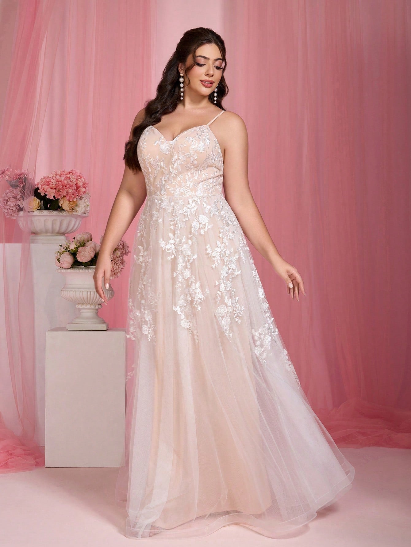 Plus Size Strapless Romantic Embroidered Lace Patchwork Mesh Waist Maxi Dress Wedding Party White