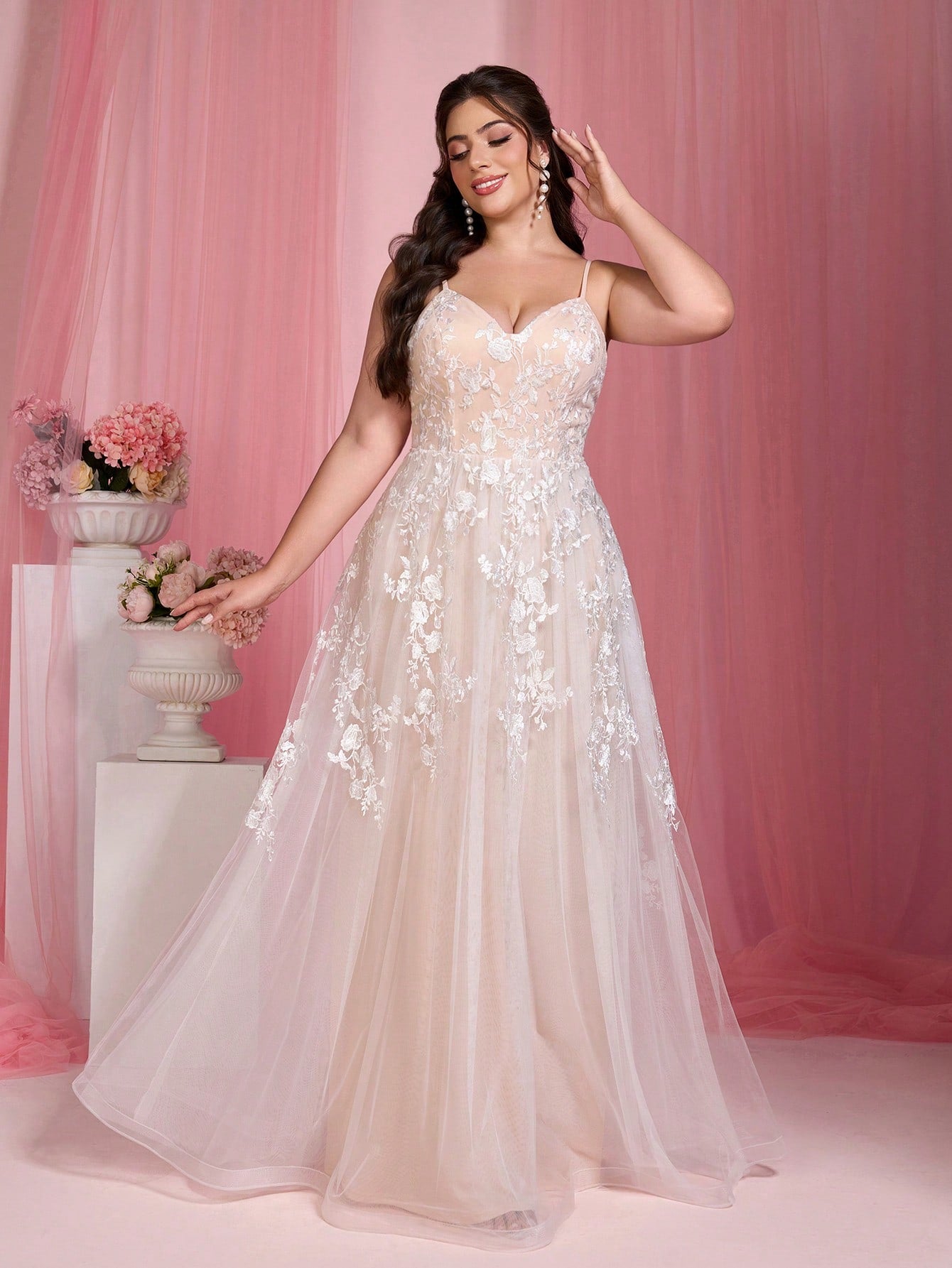 Plus Size Strapless Romantic Embroidered Lace Patchwork Mesh Waist Maxi Dress Wedding Party White