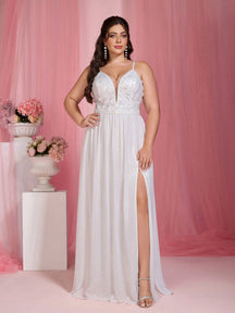 New V-Neck Elegant Plus Size Wedding Dress, 3D Floral Contrast Lace High Slit Design, Suitable For Wedding, Party, Church And Other Occasions Spring White