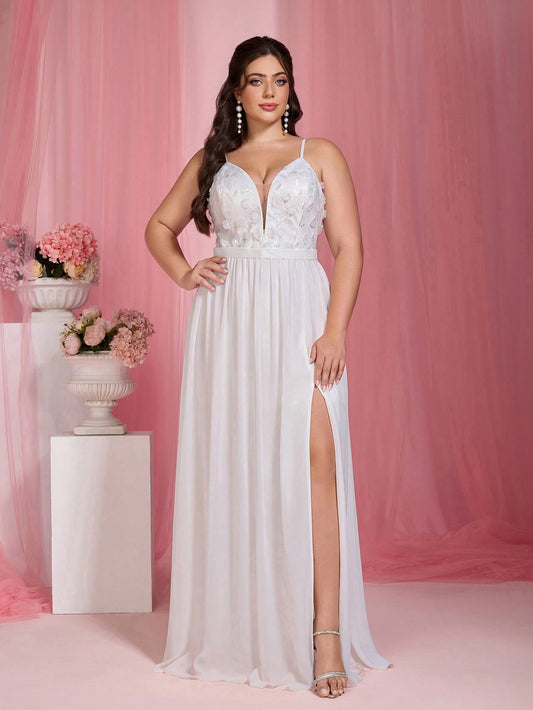 New V-Neck Elegant Plus Size Wedding Dress, 3D Floral Contrast Lace High Slit Design, Suitable For Wedding, Party, Church And Other Occasions Spring White