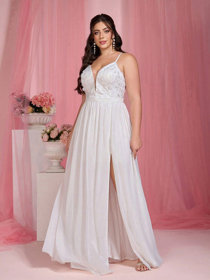 New V-Neck Elegant Plus Size Wedding Dress, 3D Floral Contrast Lace High Slit Design, Suitable For Wedding, Party, Church And Other Occasions Spring White