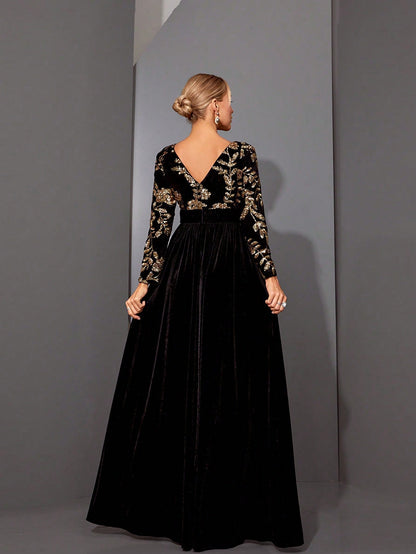 A Luxury Shiny High-Waisted Flared Long Sleeve Velvet Dress