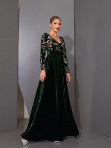 A Luxury Shiny High-Waisted Flared Long Sleeve Velvet Dress