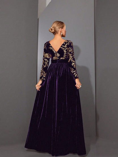 A Luxury Shiny High-Waisted Flared Long Sleeve Velvet Dress