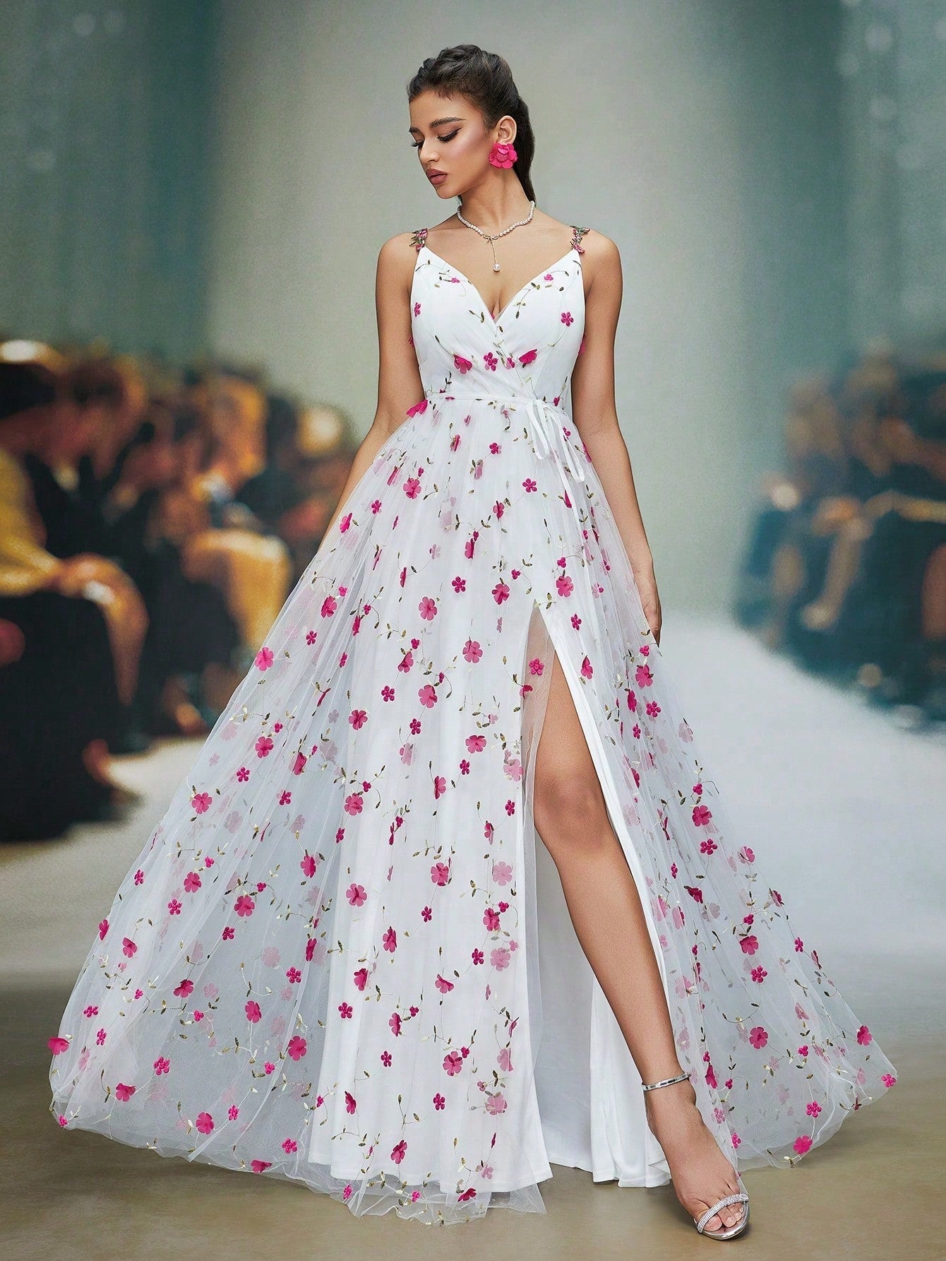 New V-Neck Sleeveless Elegant Wedding Dress, 3D Floral Lace Tie-Up High Slit A-Line Dress, White, Summer, Party, Luxury