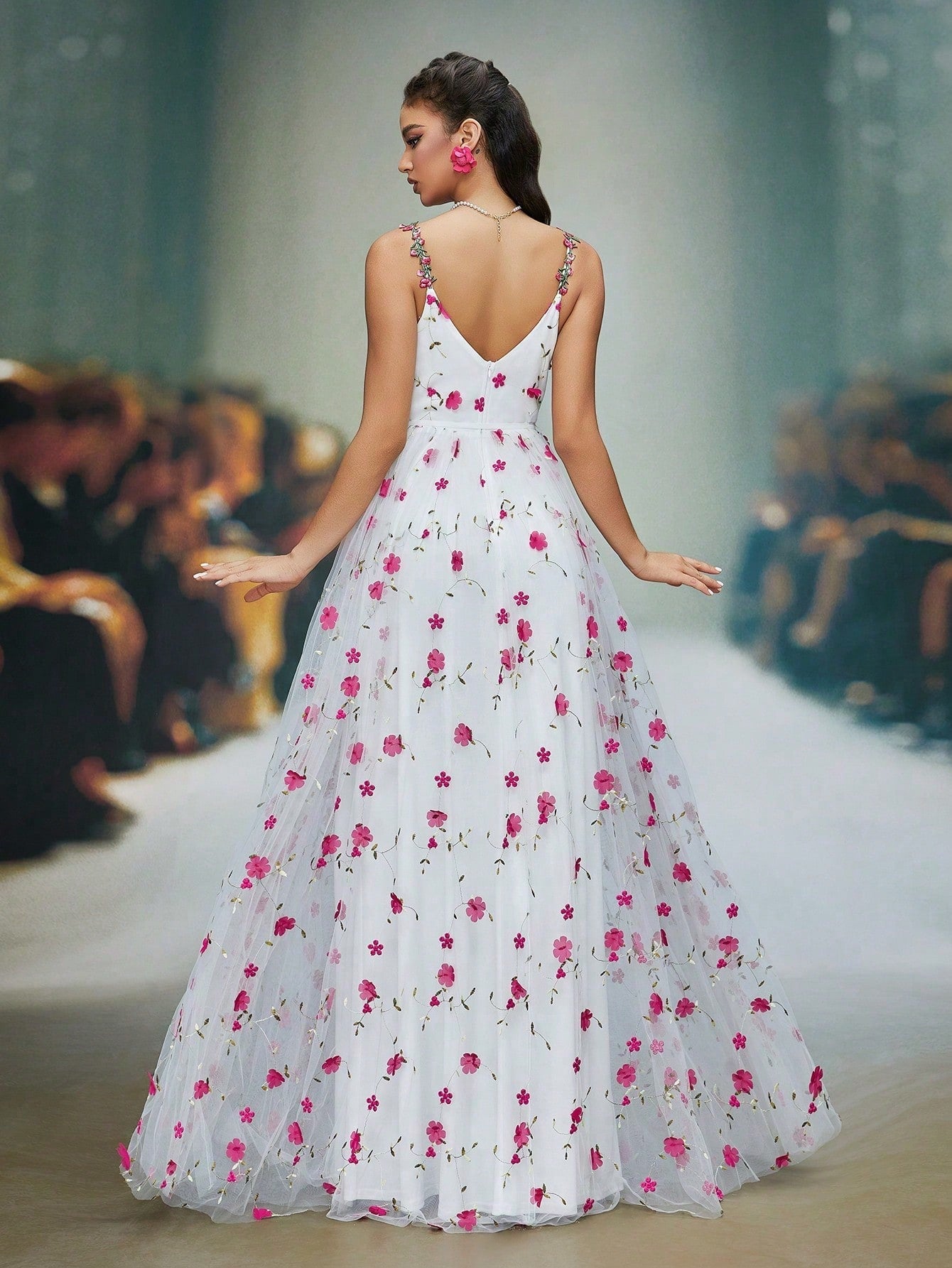New V-Neck Sleeveless Elegant Wedding Dress, 3D Floral Lace Tie-Up High Slit A-Line Dress, White, Summer, Party, Luxury