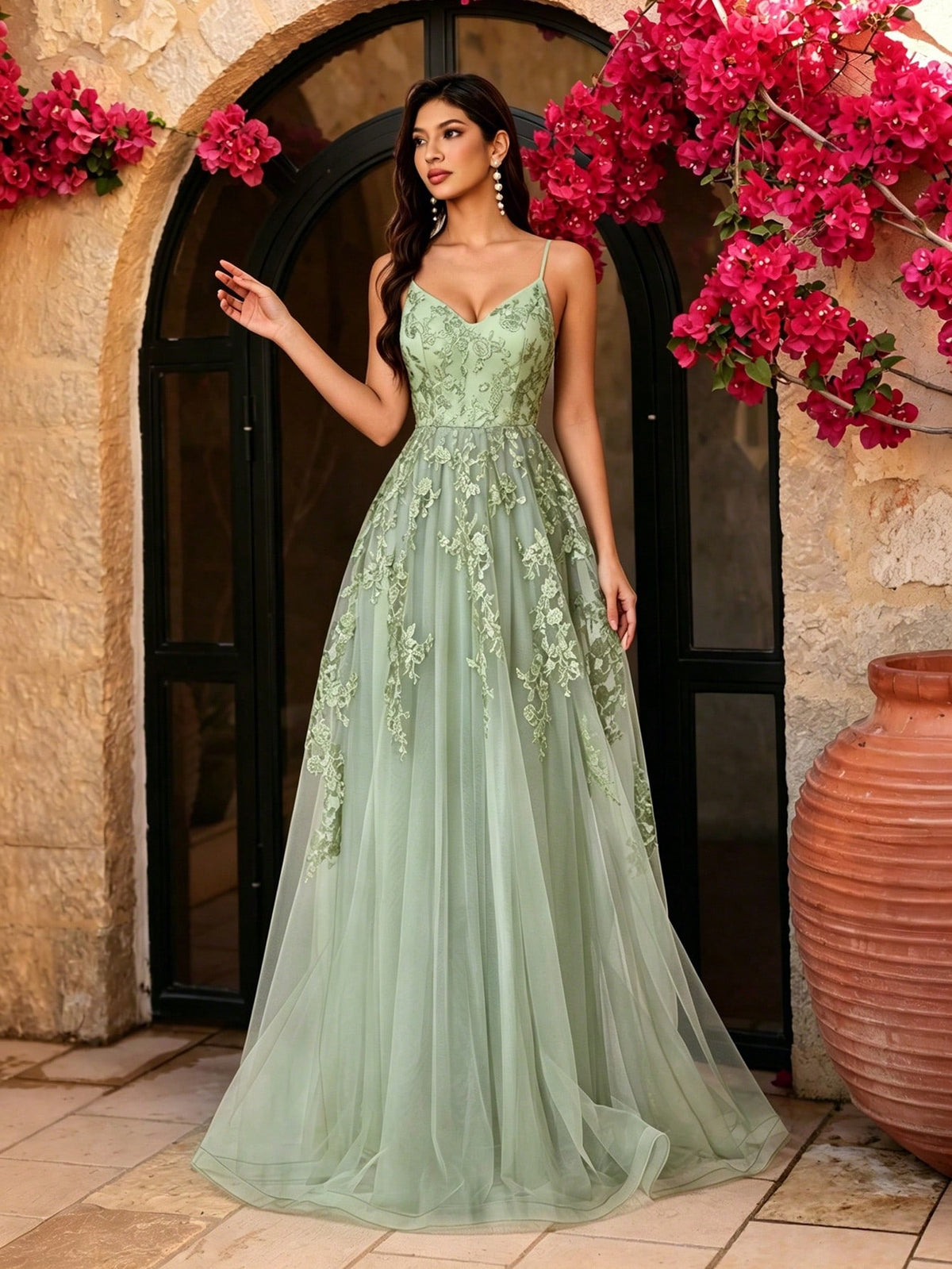 Women's White Elegant Floral Lace Spaghetti Strap V-Neck A-Line Tulle Maxi Dress Fall Wedding