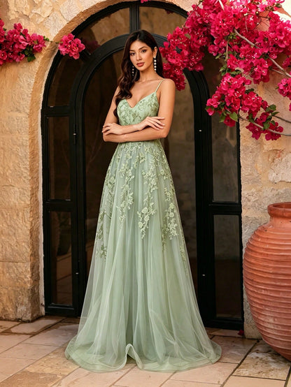 Women's White Elegant Floral Lace Spaghetti Strap V-Neck A-Line Tulle Maxi Dress Fall Wedding