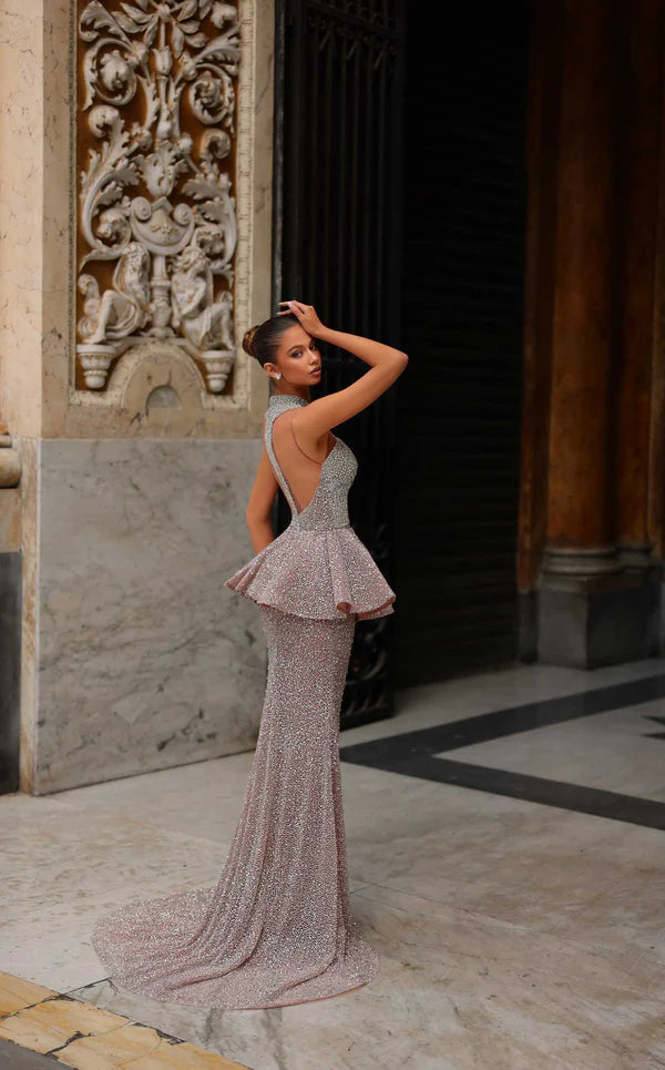 Elegant women's long dress