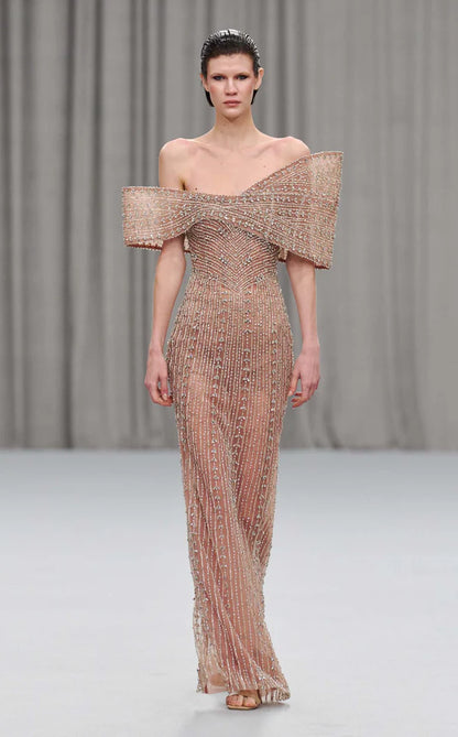 Elegant women's long dress