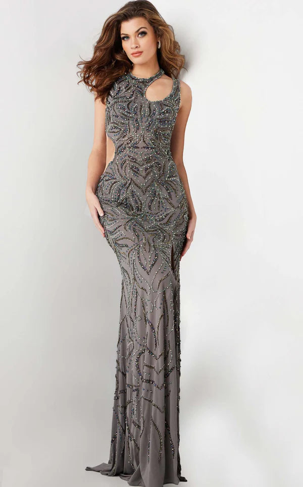 Elegant women's long dress