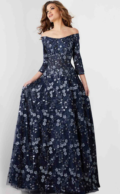 Elegant women's long dress