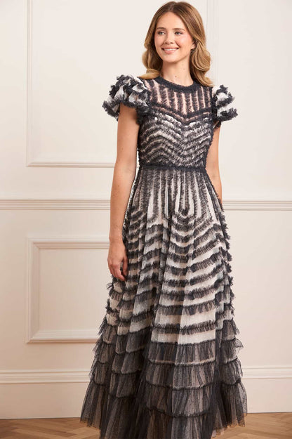 La Vie En Rose Round Neck Short Sleeve Gown